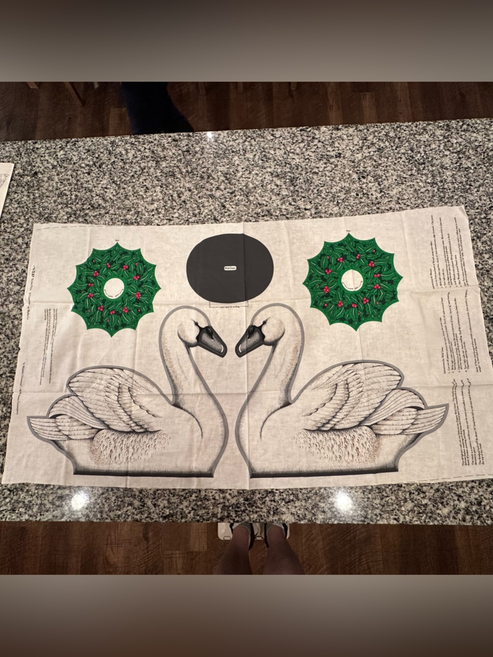 VTG Cranston VIP Fabric Panel A Wildlife Christmas Wild Swan Centerpiece Cut Sew